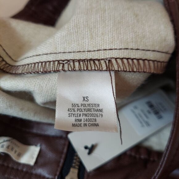 Francesca's Harper Heritage Brown Vegan Faux Leather Mini Skirt NEW Size XS - Picture 4 of 9